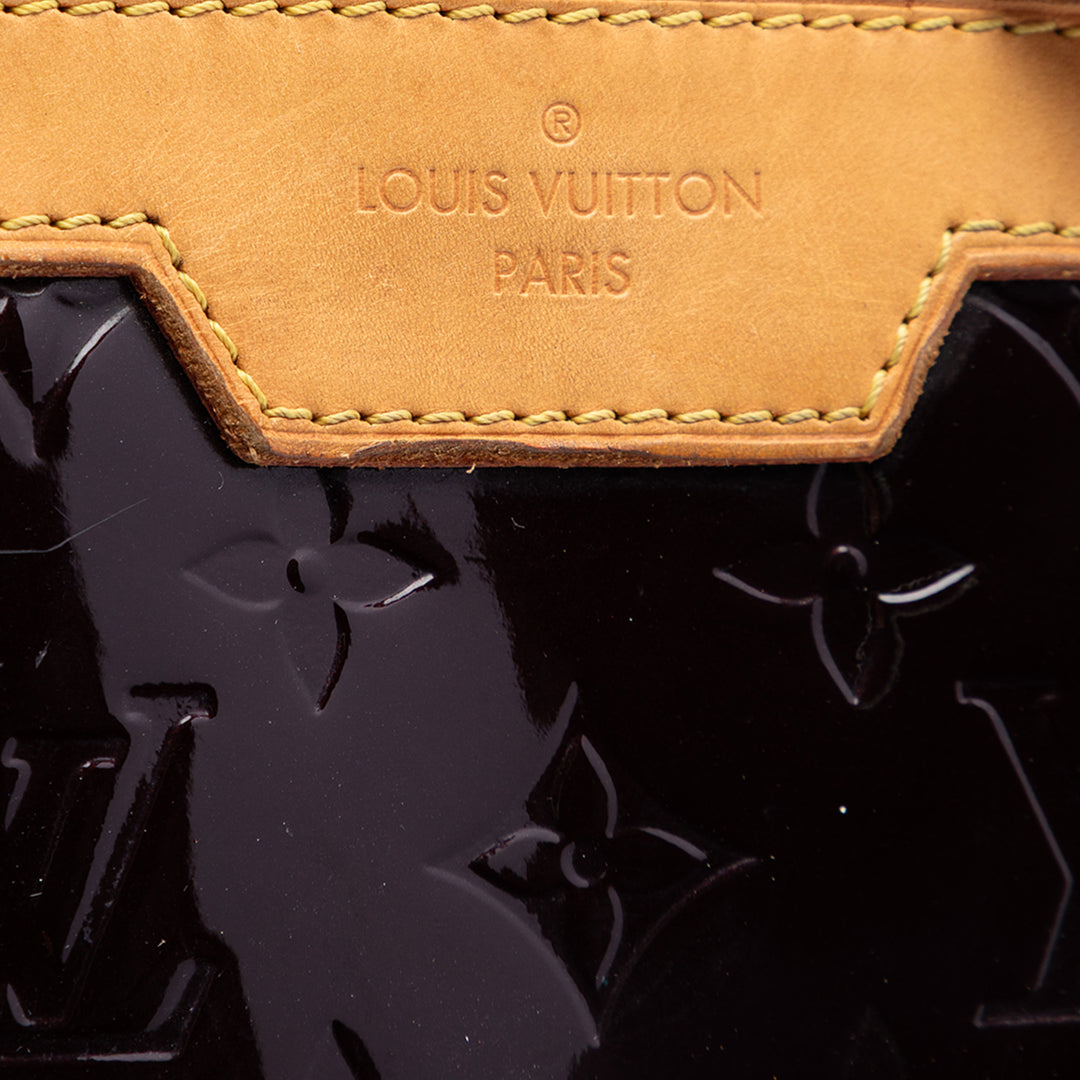 Louis Vuitton Brea MM Cuir verni Monogram Violet – vue 5 – GABY PARIS