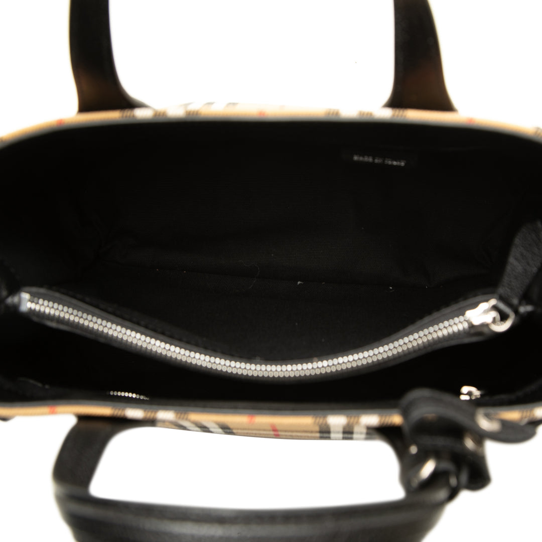 Burberry Sac à main House Check Banner Moyen Beige – vue 4 – GABY PARIS