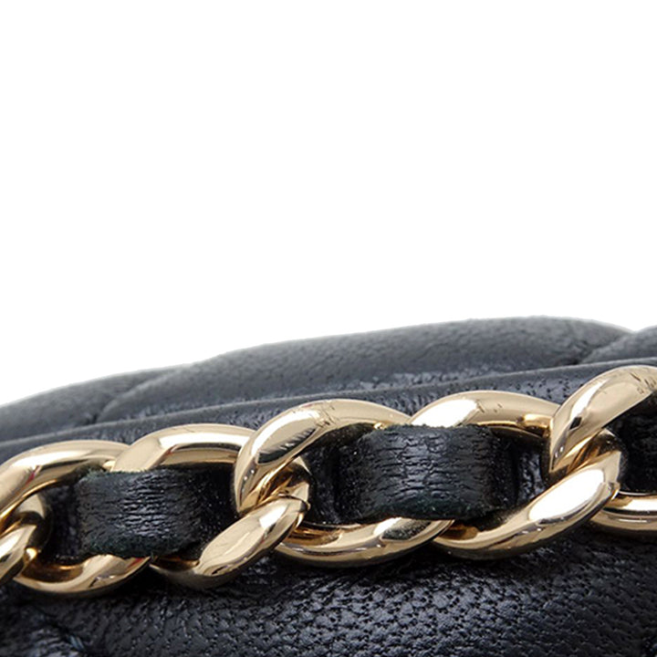 Chanel Mini Matelassé Cuir d’agneau Sac rond à chaîne Hook Hobo