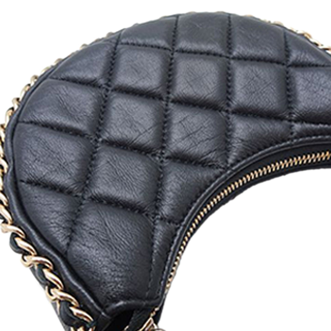 Chanel Mini Matelassé Cuir d’agneau Sac rond à chaîne Hook Hobo