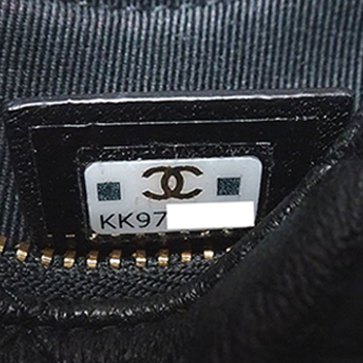 Chanel Mini Matelassé Cuir d’agneau Sac rond à chaîne Hook Hobo