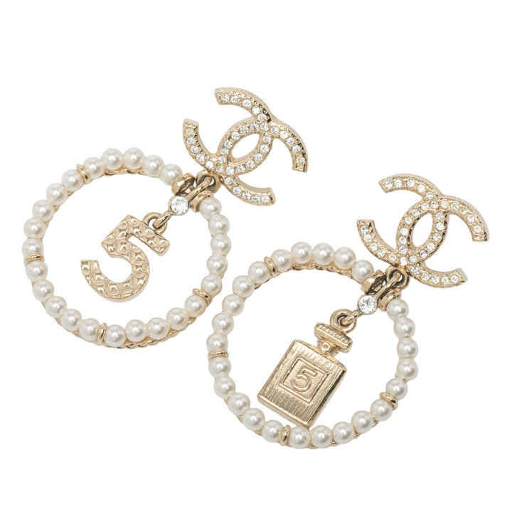 Chanel Doré Plated CC Crystal Faux Pearl and No 5 Perfume Bottle Drop Push Back Boucle d’oreilles Doré – GABY PARIS Authentique
