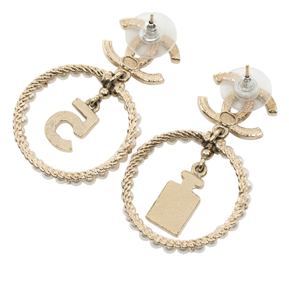 Chanel Doré Plated CC Crystal Faux Pearl and No 5 Perfume Bottle Drop Push Back Boucle d’oreilles Doré – GABY PARIS Authentique