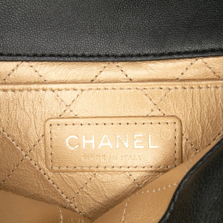 Chanel Cuir d’agneau Lucky Charms Flap Crossbody Noir – GABY PARIS Authentique