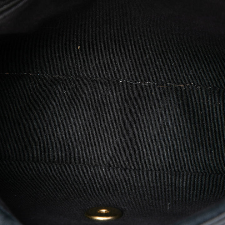 Chanel Carré Matelassé Bijoux Logo Chaîne à rabat Mini Cuir d'agneau Noir – vue 4 – GABY PARIS
