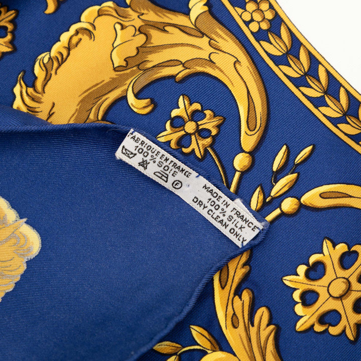 Hermès La Promenade de Longchamps Soie Foulard 90