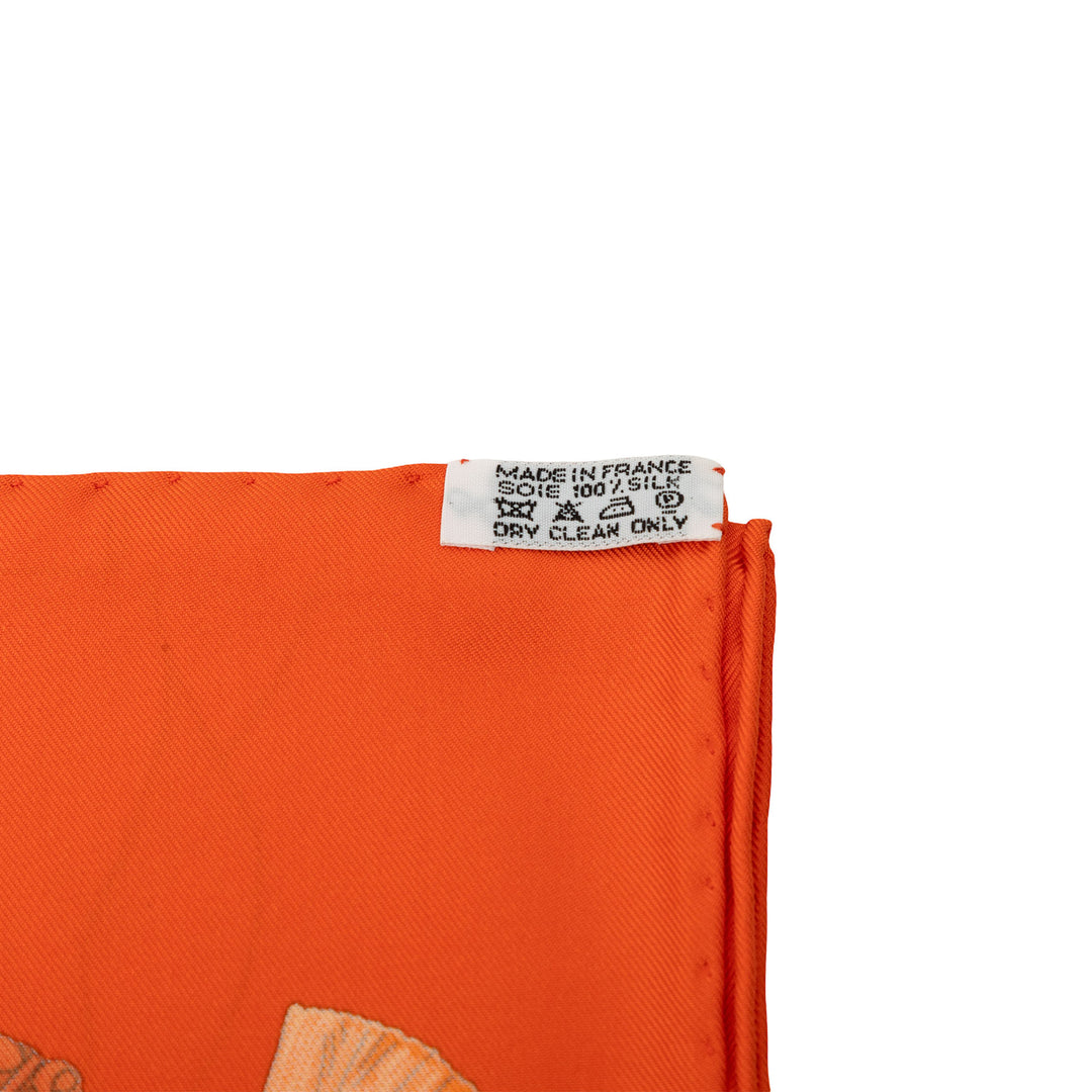 Hermès Carré Ferronnerie 90 Orange – vue 3 – GABY PARIS