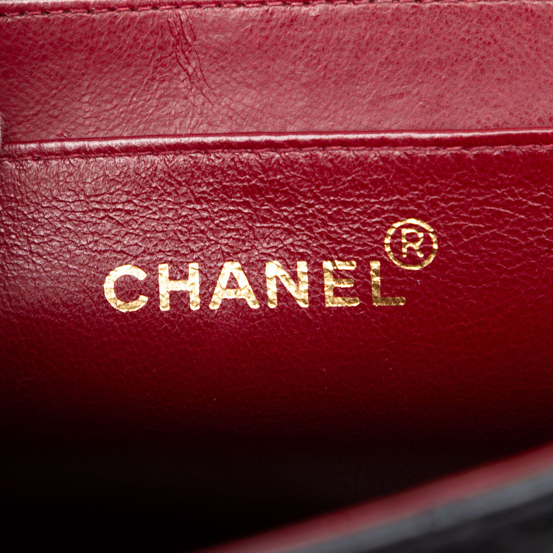 Chanel Maxi XL Classic Cuir d’agneau Simple rabat