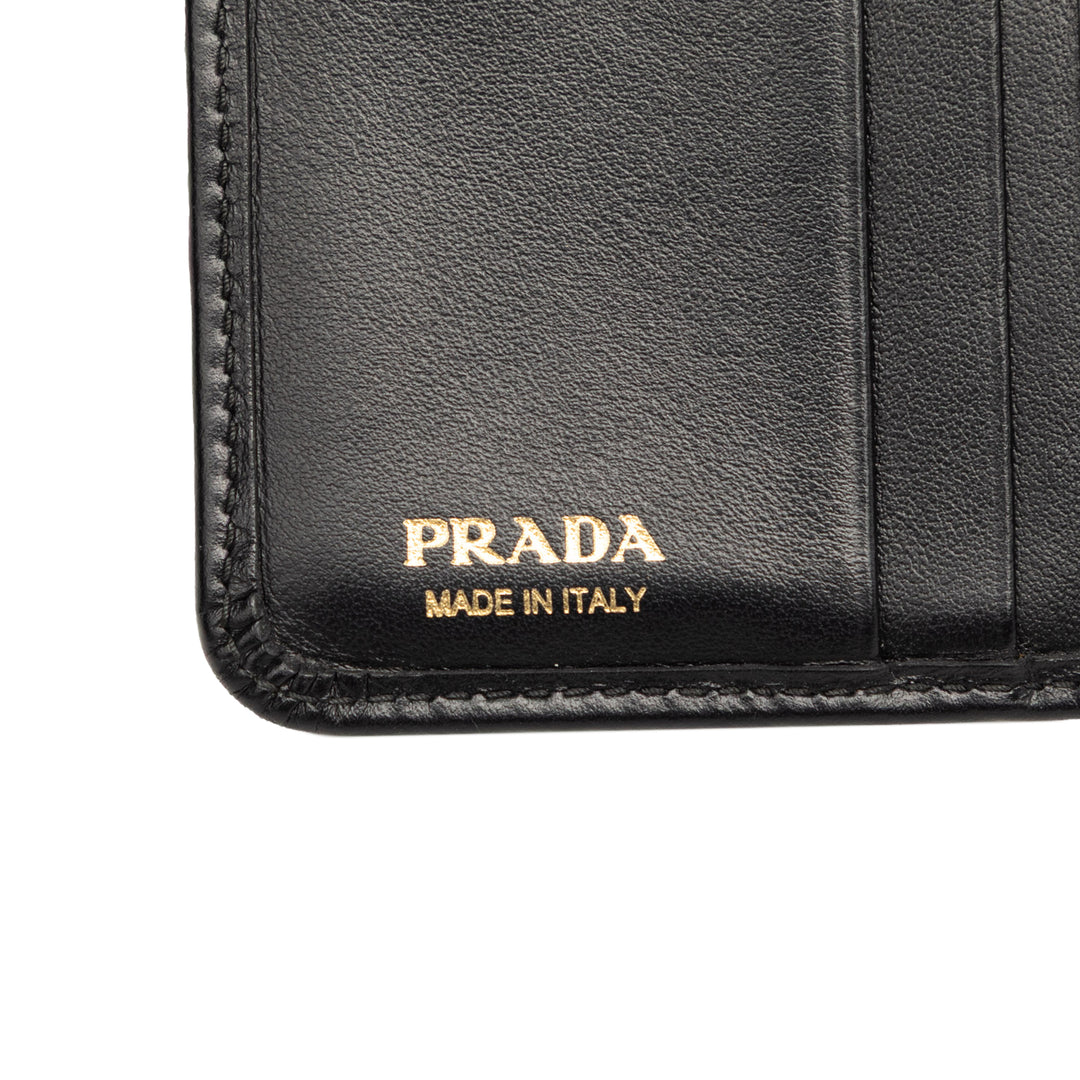 Prada Matelassé Soft Veau Triangle Bifold Portefeuille
