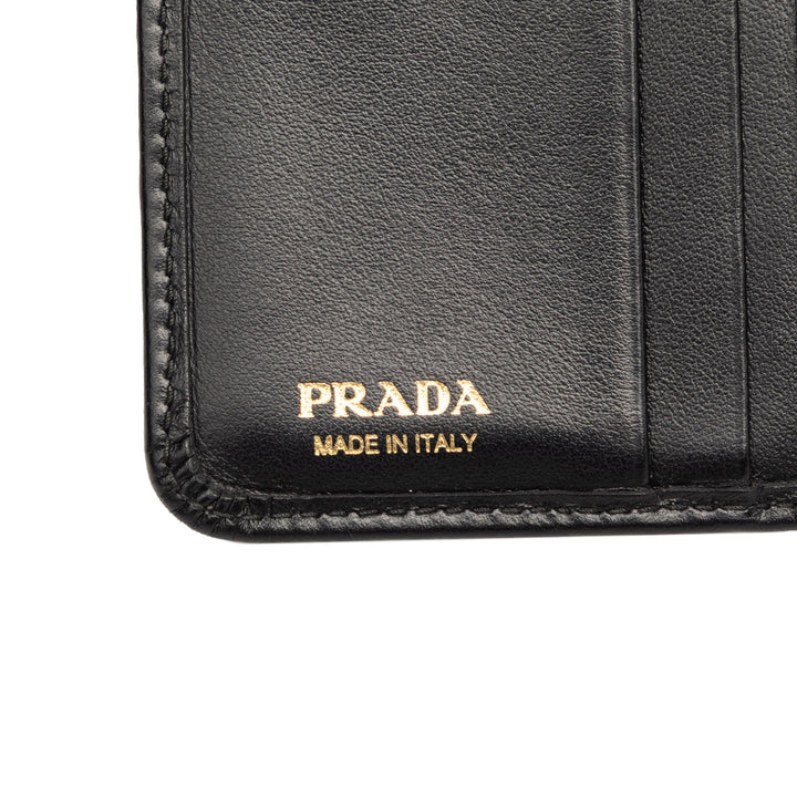 Prada Matelassé Soft Veau Triangle Bifold Portefeuille