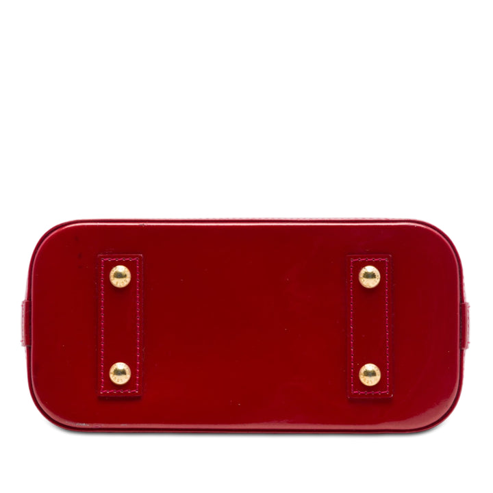 Louis Vuitton Alma BB Cuir verni Monogram Rouge – vue 3 – GABY PARIS