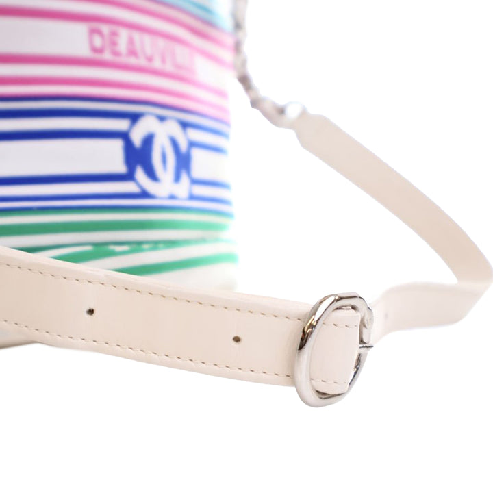 Mixed Fibers and Aged Calfskin Venise Biarritz Bucket Bag White - Gaby Paris
