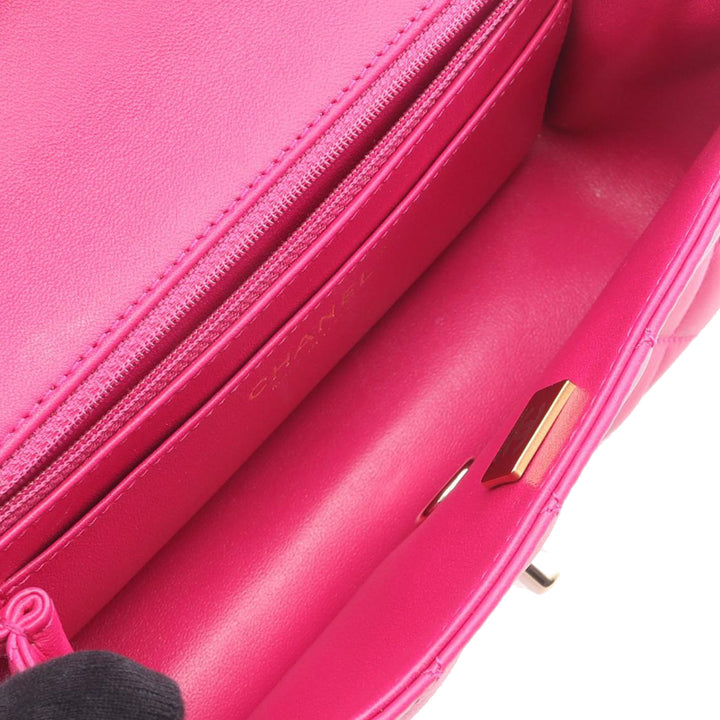 Chanel Matelassé Rectangle à rabat Mini Cuir d'agneau