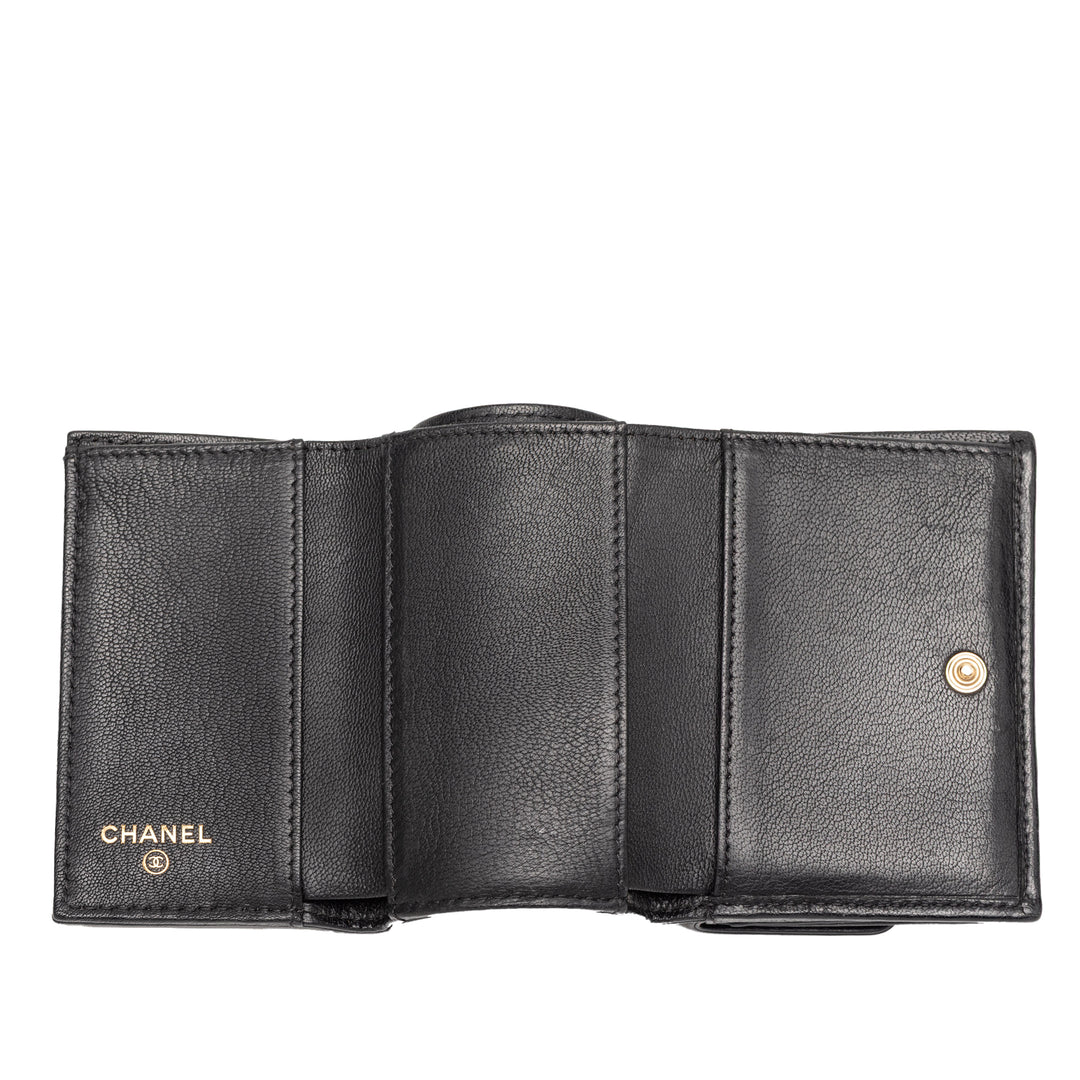 Chanel Cuir de veau CC Lucky Flower Trifold Portefeuille
