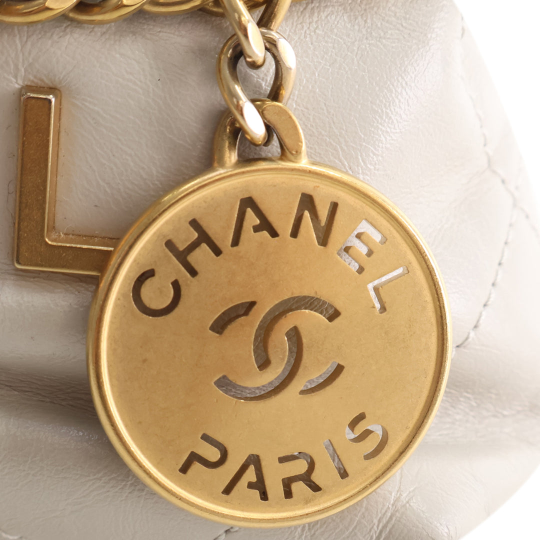 Chanel Mini brillant Cuir de veau 22 Hobo