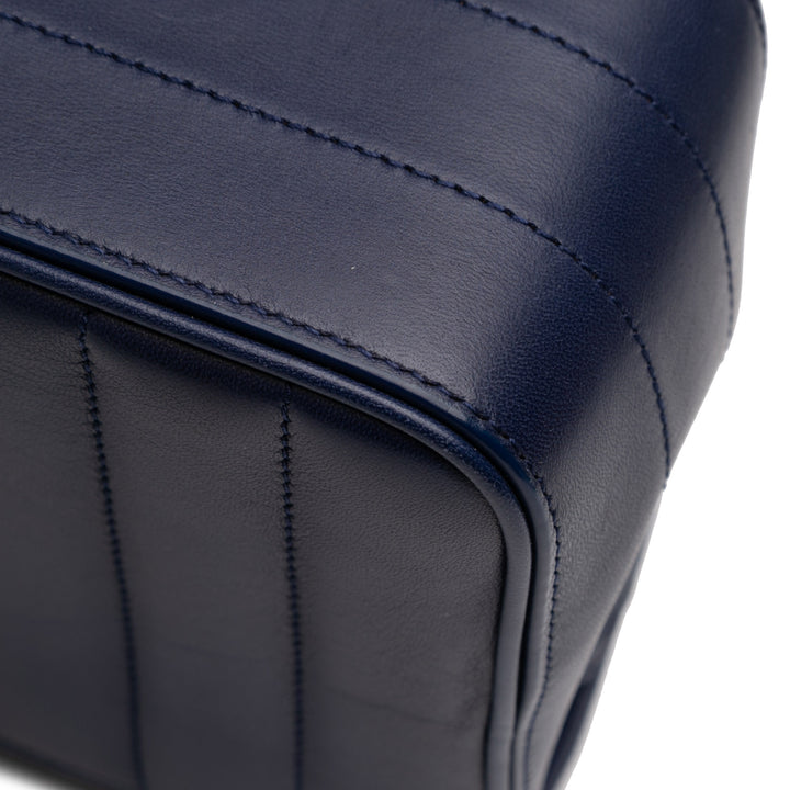 Saint Laurent Medium Cuir d’agneau Monogram Vicky Sac à chaîne