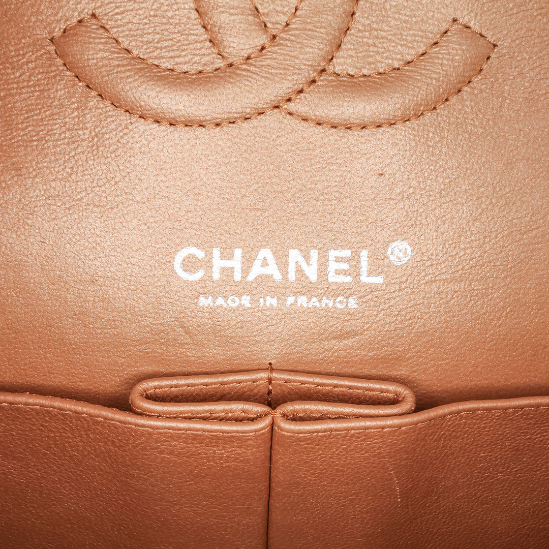 Chanel Medium Classic Métallisé Caviar Double rabat Marron