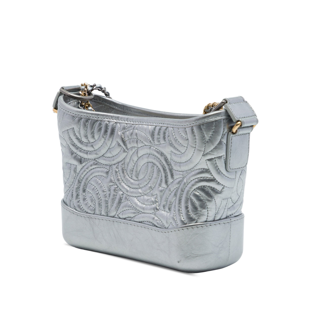 Chanel Métallisé CC Surpiqué Gabrielle Hobo Petit Cuir de veau Argenté