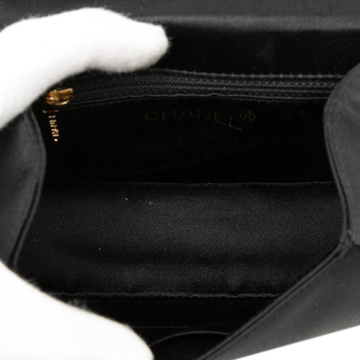 Chanel CC à rabat Satin