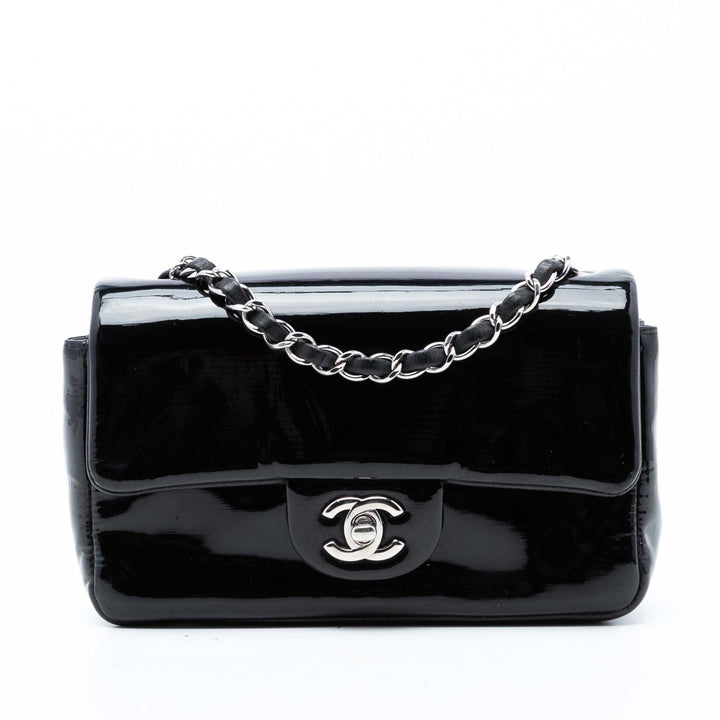 Chanel Mini Rectangular Classic Pure Cuir verni Simple rabat