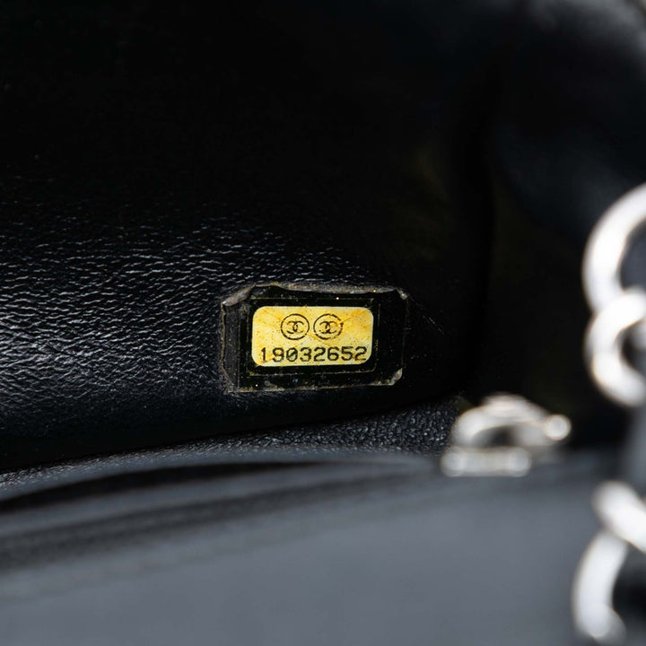 Chanel Mini Rectangular Classic Pure Cuir verni Simple rabat
