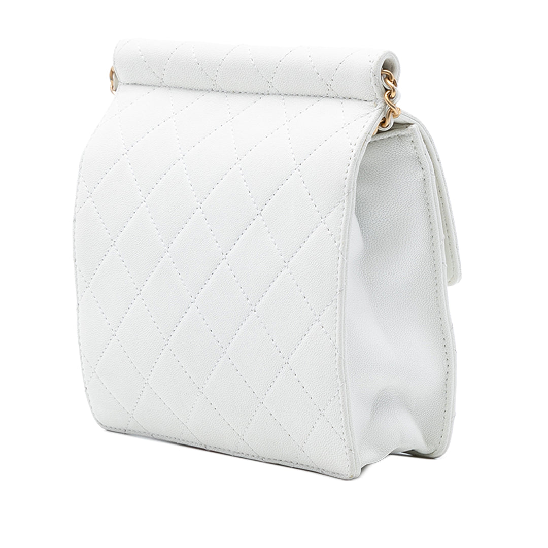 Chanel Small Matelassé Cuir d’agneau Chic Perles à rabat