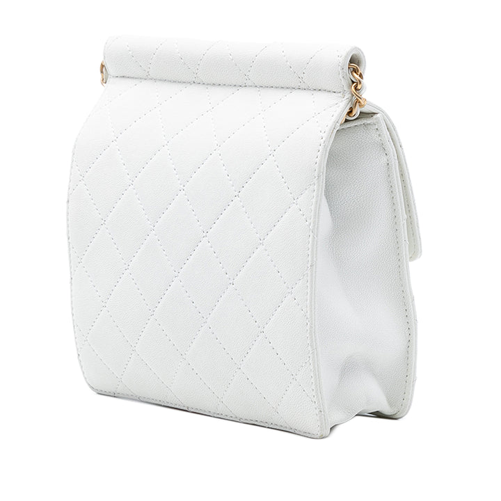 Chanel Small Matelassé Cuir d’agneau Chic Perles à rabat