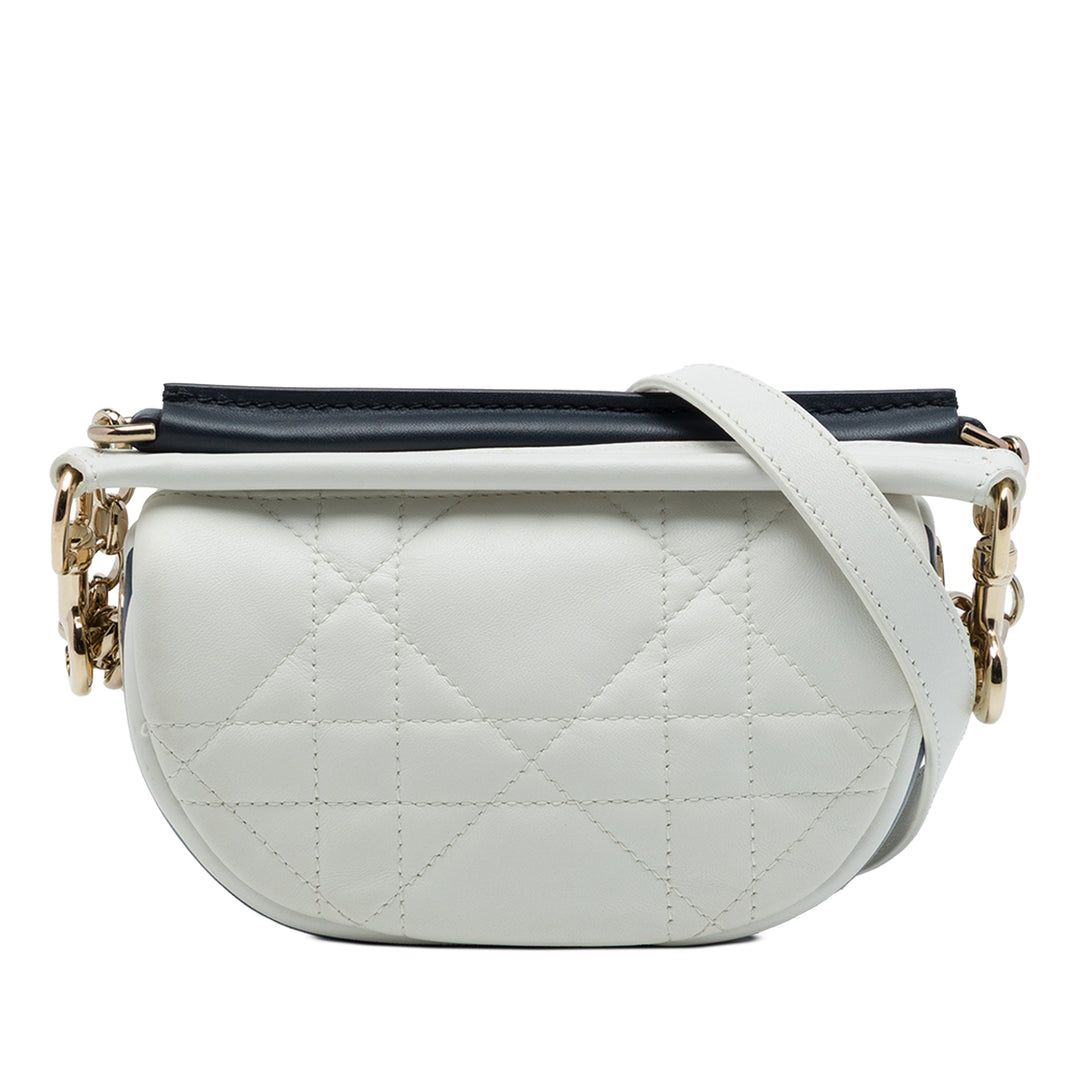 Dior Sac à main Cannage Dior Vibe Hobo Micro Cuir d'agneau Blanc – vue principale – GABY PARIS
