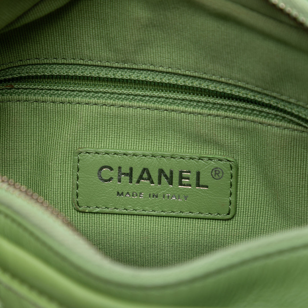Chanel Small Matelassé vieilli Cuir de veau Gabrielle Hobo