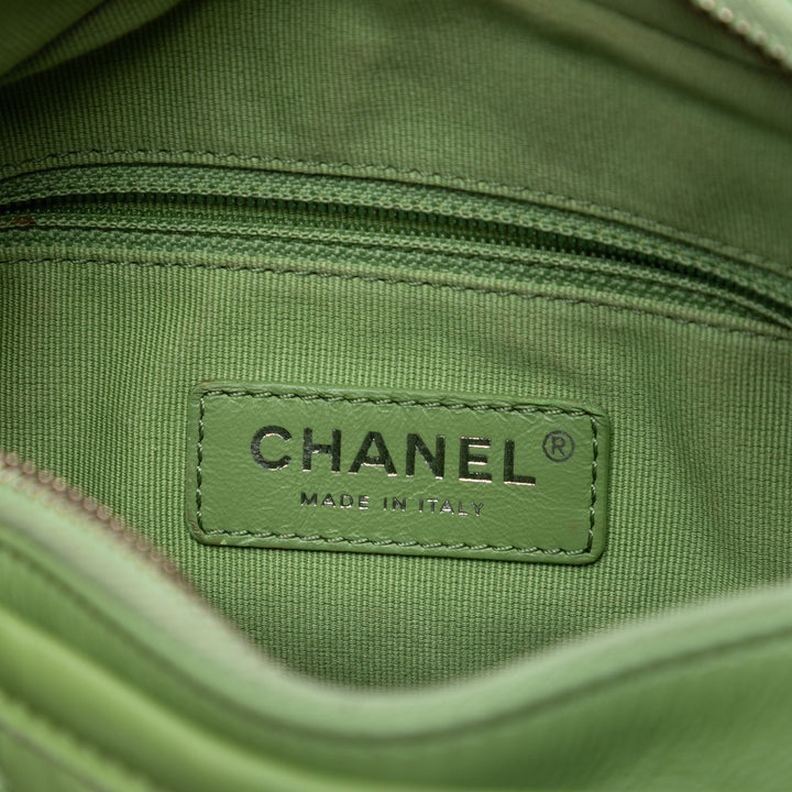Chanel Small Matelassé vieilli Cuir de veau Gabrielle Hobo