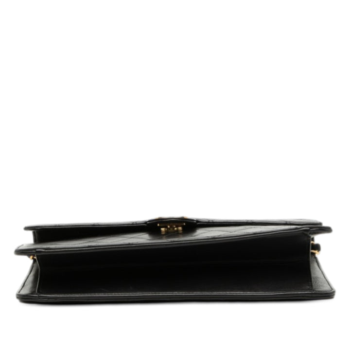 Chanel Medium CC Matelassé Cuir d’agneau Simple rabat