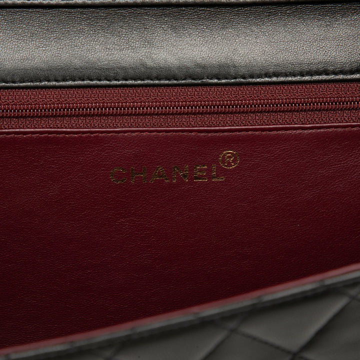 Chanel Medium CC Matelassé Cuir d’agneau Simple rabat