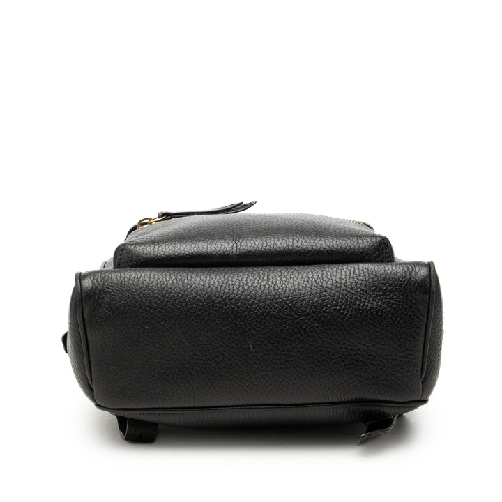 Gucci Sac à dos Pebbled Soho Chaîne Cuir de veau Noir – vue 3 – GABY PARIS