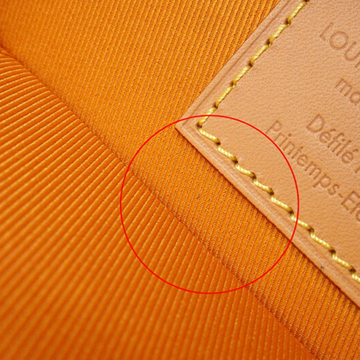 Louis Vuitton Vertical Boîte Trunk Cuir