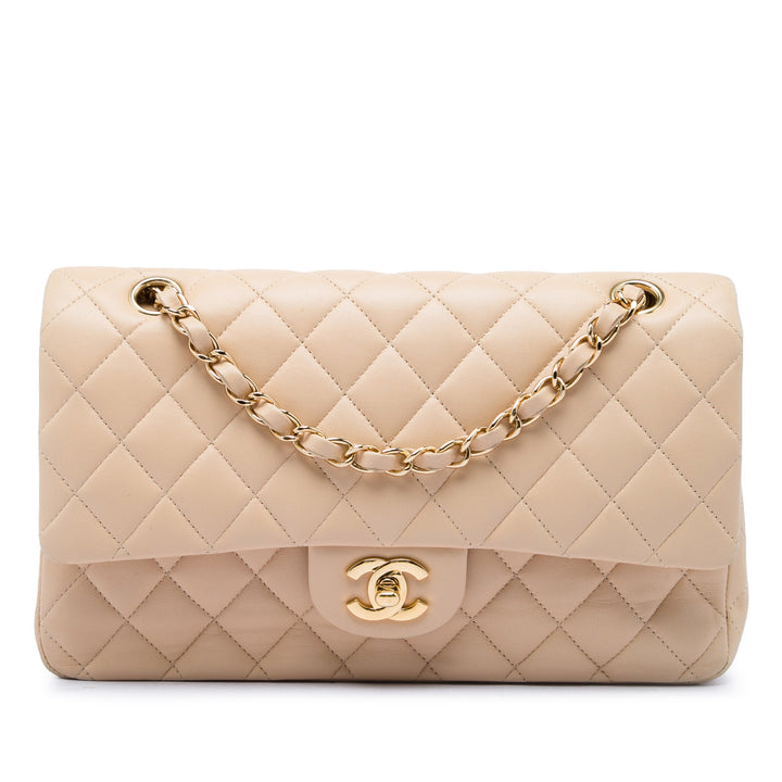 Chanel Classic Double rabat Moyen Cuir d'agneau Beige – vue principale – GABY PARIS