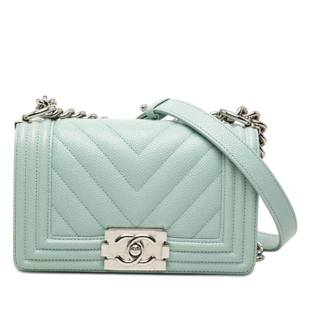 Chanel Small Chevron Caviar Boy à rabat