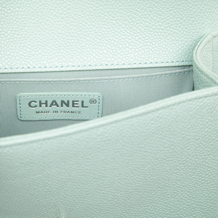 Chanel Small Chevron Caviar Boy à rabat