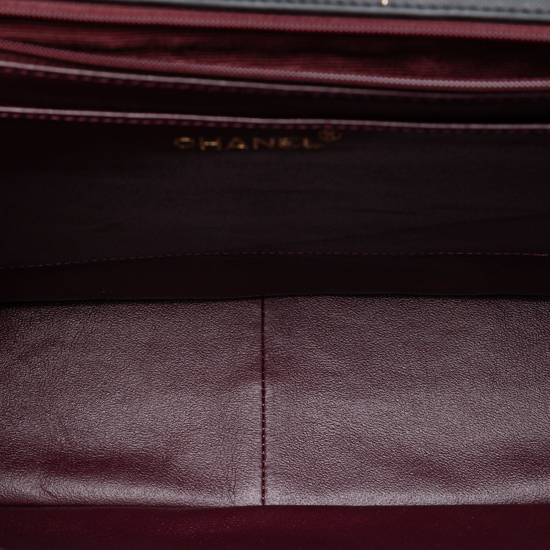Chanel Maxi XL Classic Cuir d’agneau Simple rabat