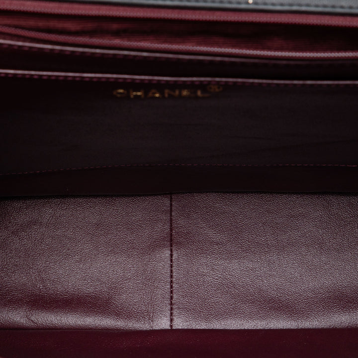 Chanel Maxi XL Classic Cuir d’agneau Simple rabat