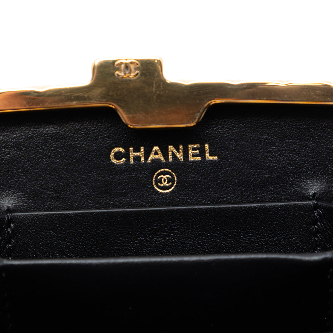 Chanel Small Glazed Cuir de chèvre Boîte avec chaîne