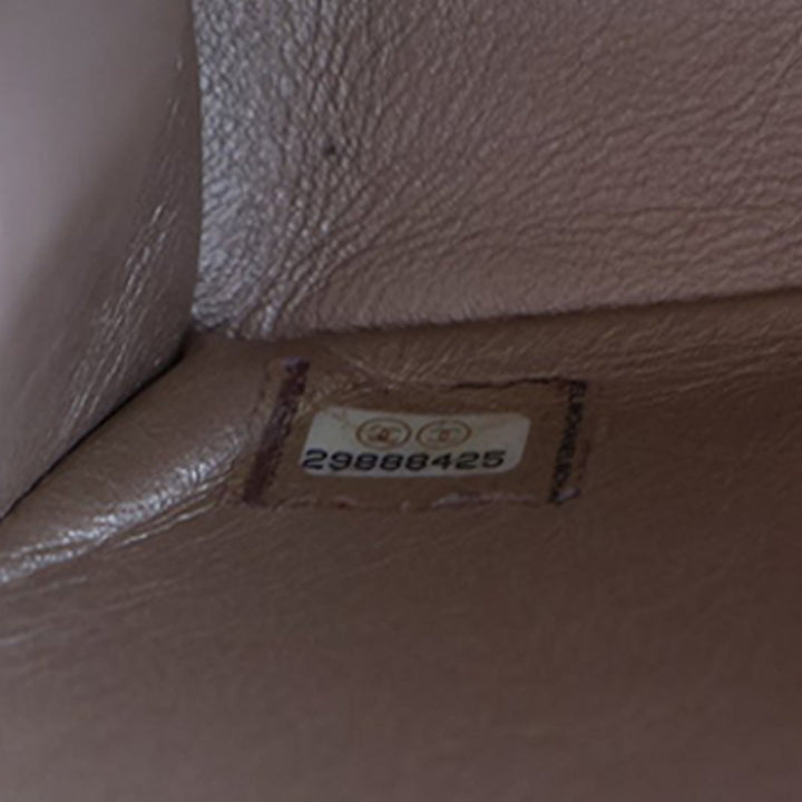 Chanel Medium Matelassé Cuir d’agneau La Parisienne à rabat