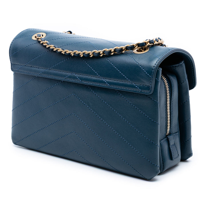 Chanel Small Chevron Cuir d’agneau Stitched Envelope Flap Bleu