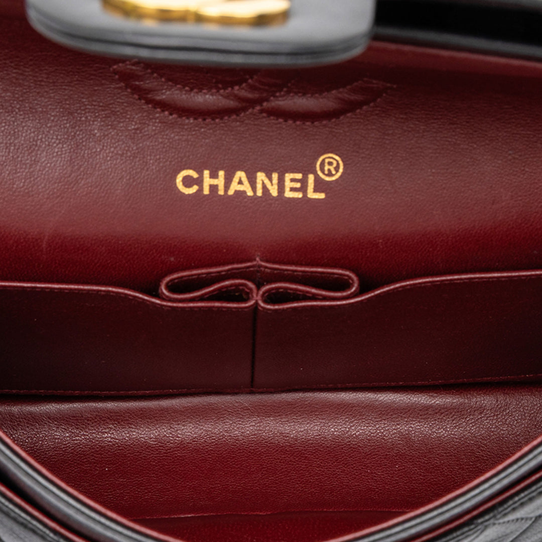 Chanel Classic Double rabat Petit Cuir d'agneau Noir – vue 4 – GABY PARIS
