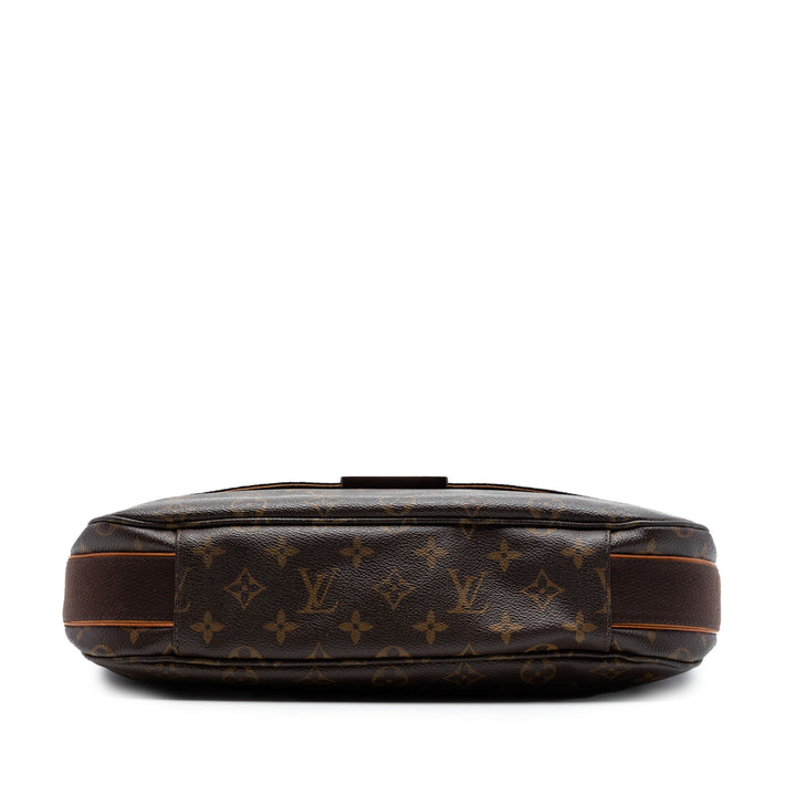 Louis Vuitton Monogram Beaubourg Messenger MM