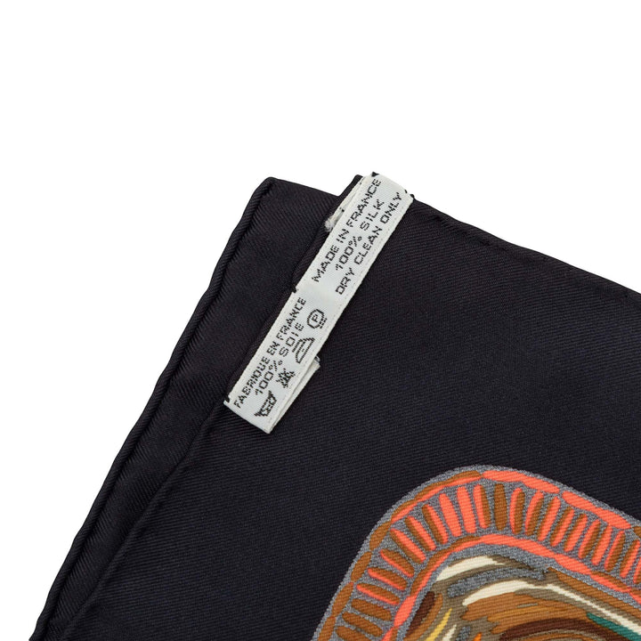 Hermès Marine Naive Foulard 90 Marron – vue 2 – GABY PARIS