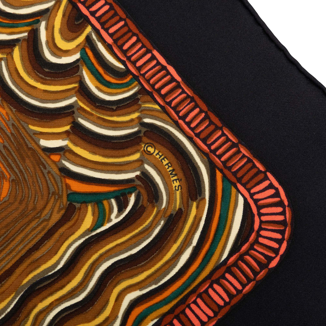 Hermès Marine Naive Foulard 90 Marron – vue 6 – GABY PARIS