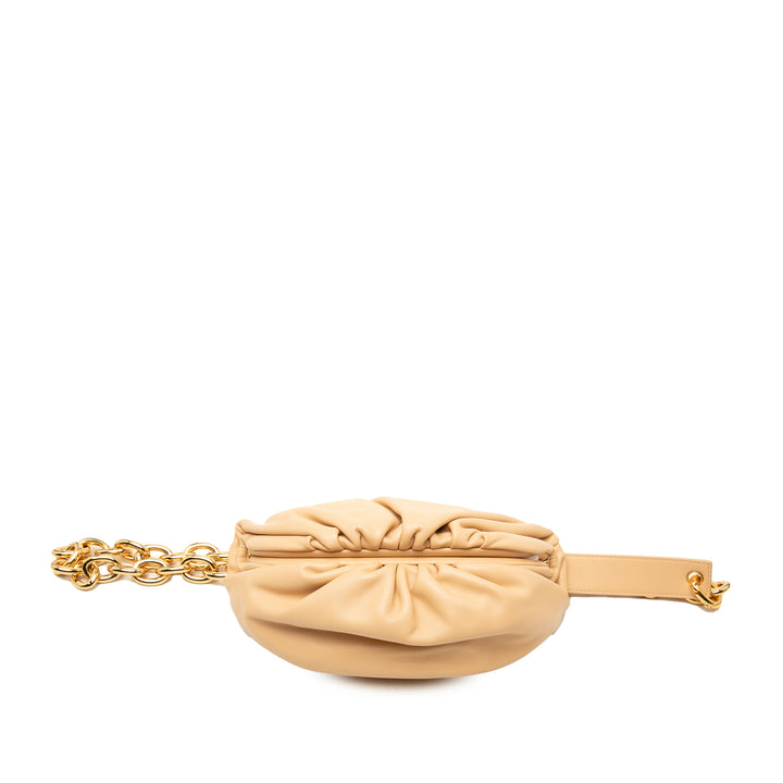 Bottega Veneta Pochette Ceinture Chaîne Cuir d'agneau Beige – vue principale – GABY PARIS