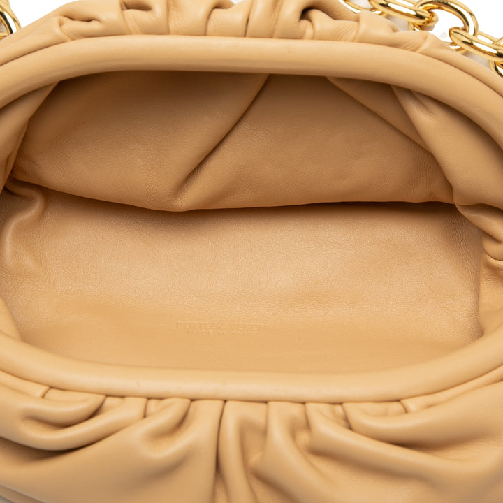 Bottega Veneta Pochette Ceinture Chaîne Cuir d'agneau Beige – vue 4 – GABY PARIS