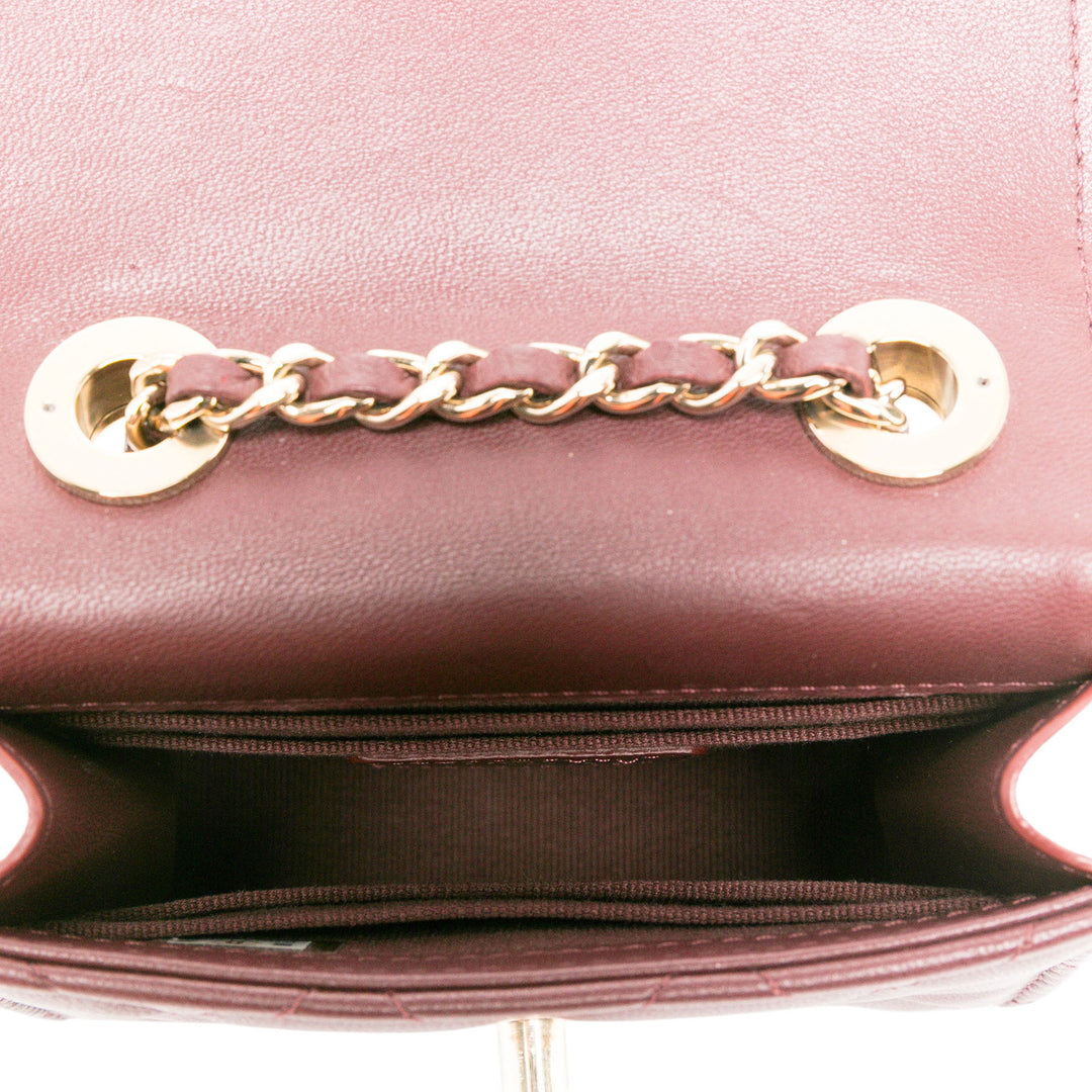 Chanel Pochette Matelassé Trendy CC avec chaîne Mini Cuir d'agneau Rouge – vue 4 – GABY PARIS