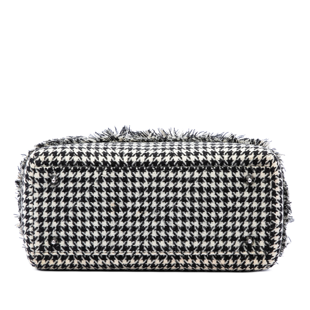 Dior Fringe Houndstooth Lady Dior Moyen Tweed Noir – vue 3 – GABY PARIS